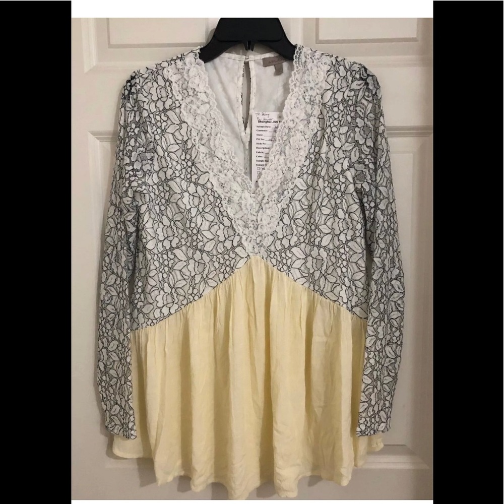 New never worn .wonderfly tunic